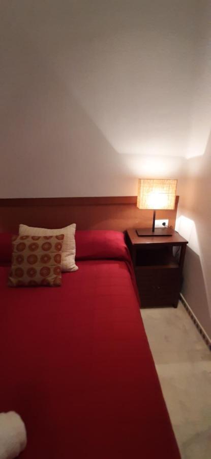 Apartamento Con Buhardilla Casco Historico Apartment กอร์โดบา ภายนอก รูปภาพ