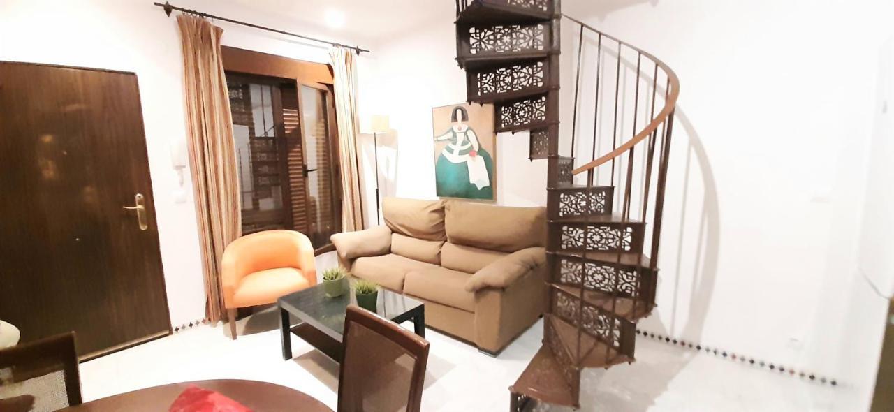 Apartamento Con Buhardilla Casco Historico Apartment กอร์โดบา ภายนอก รูปภาพ