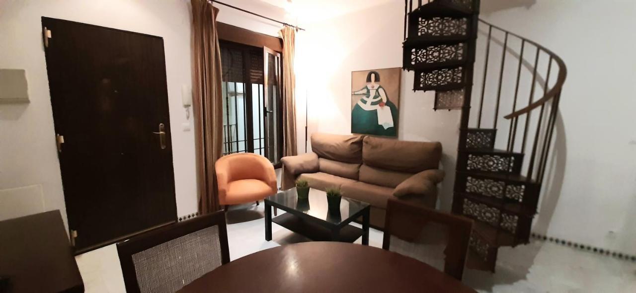 Apartamento Con Buhardilla Casco Historico Apartment กอร์โดบา ภายนอก รูปภาพ